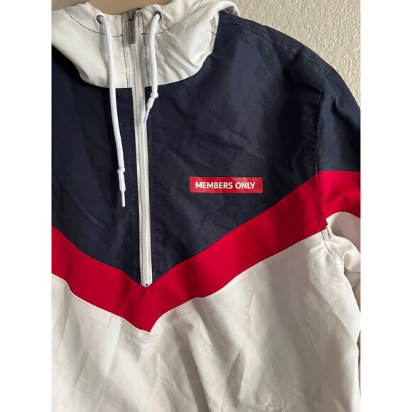 Members Only Half Zip Windbreaker Red, White, Blue M - Picture 6 of 11